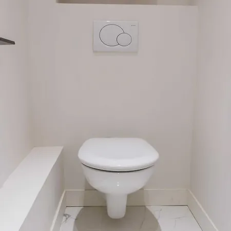 Modern - 2br-5p - Bastille Apartment