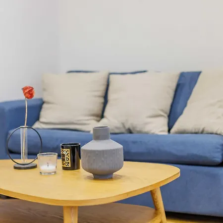 Modern - 2br-5p - Bastille Apartment *