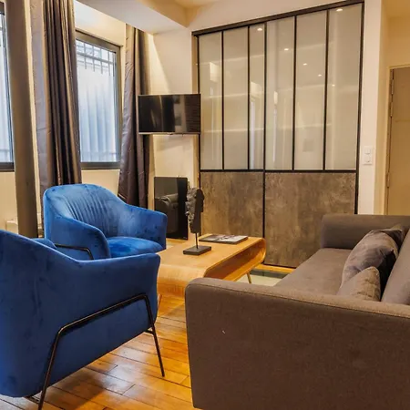 Modern - 2br-5p - Bastille Apartment