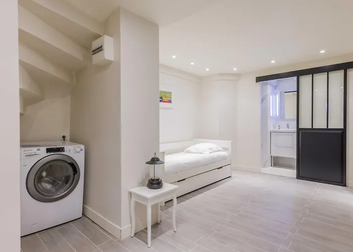 Modern - 2br-5p - Bastille