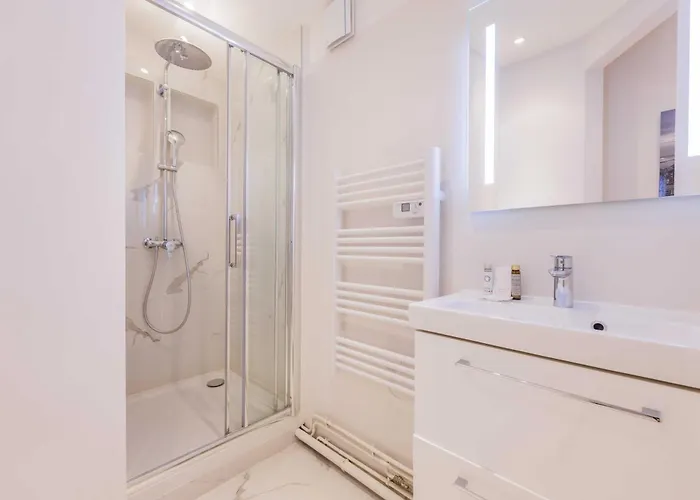 Modern - 2br-5p - Bastille * Párizs